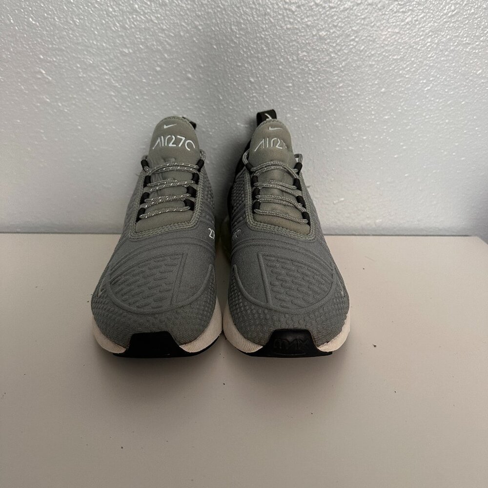 Nike Air Max 270